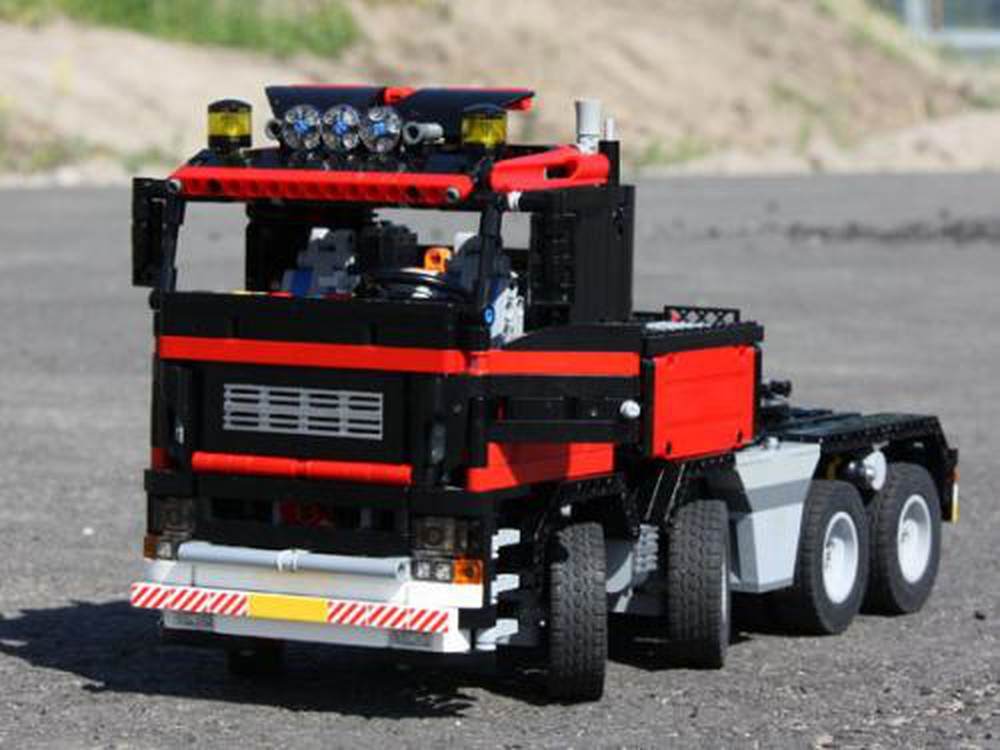 Truck 8x4