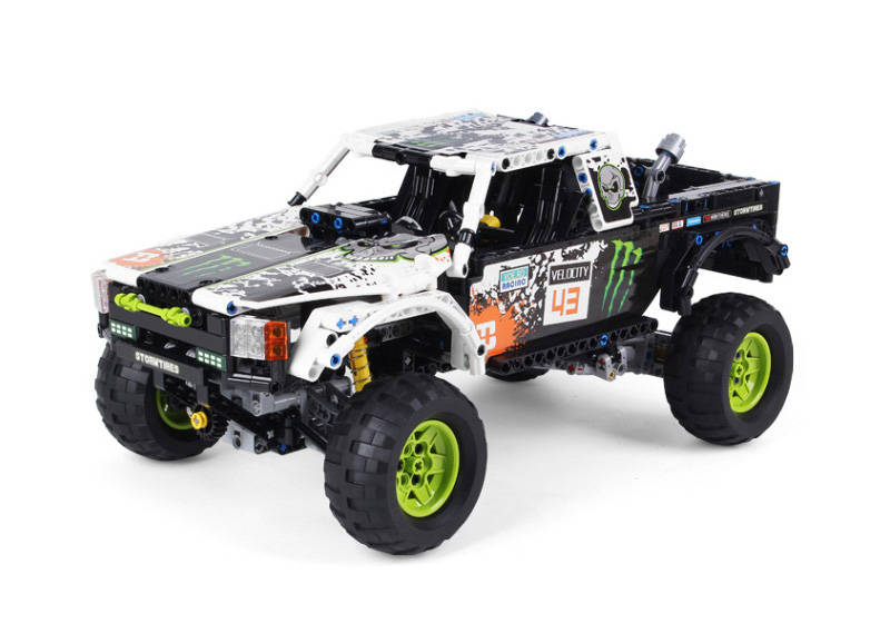 Monster Energy Recoil Baja Truck