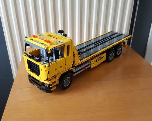 42009 Alternate: Flatbed Tow Truck