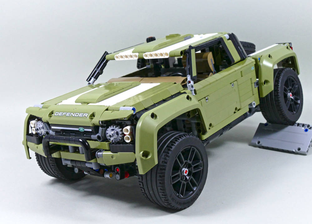 MOC - Stadium Truck - Land Rover Defender Lego Technic 42110 B Model
