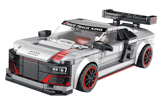 AUDI R8