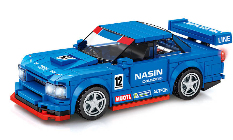 Famous Car World：Nissan GTR