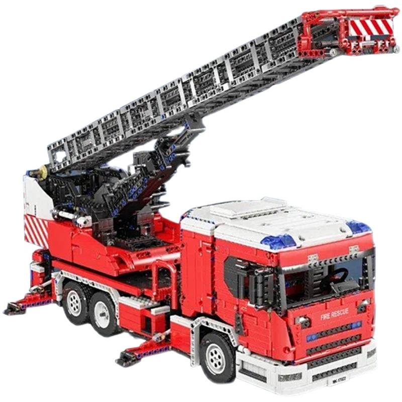 Scania L fire engine with turntable ladder full RC