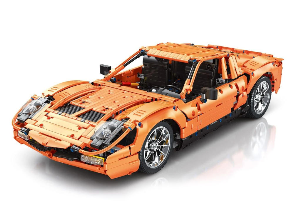 Lamborghini Miura SV