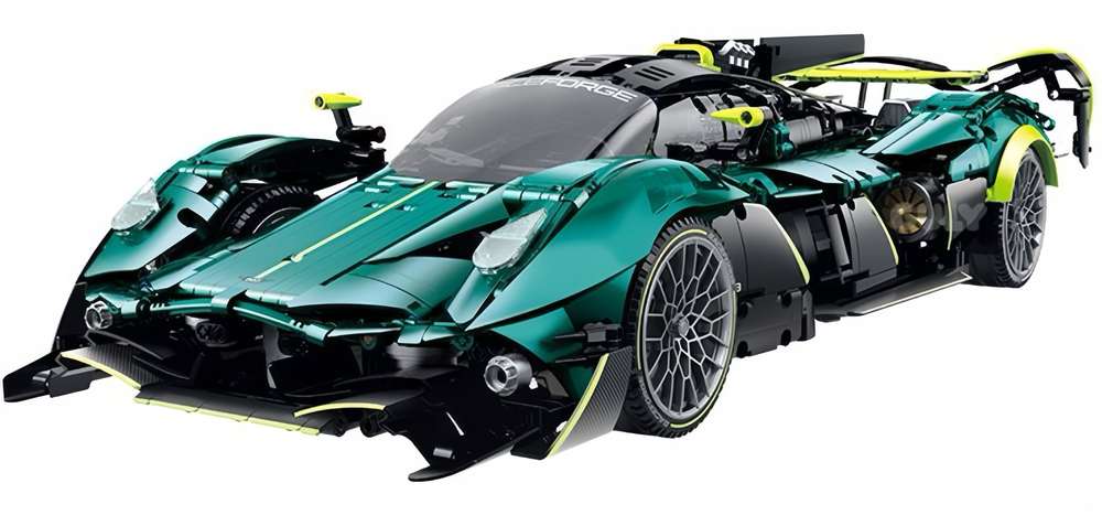 Aston Martin Valkyrif AMR Pro